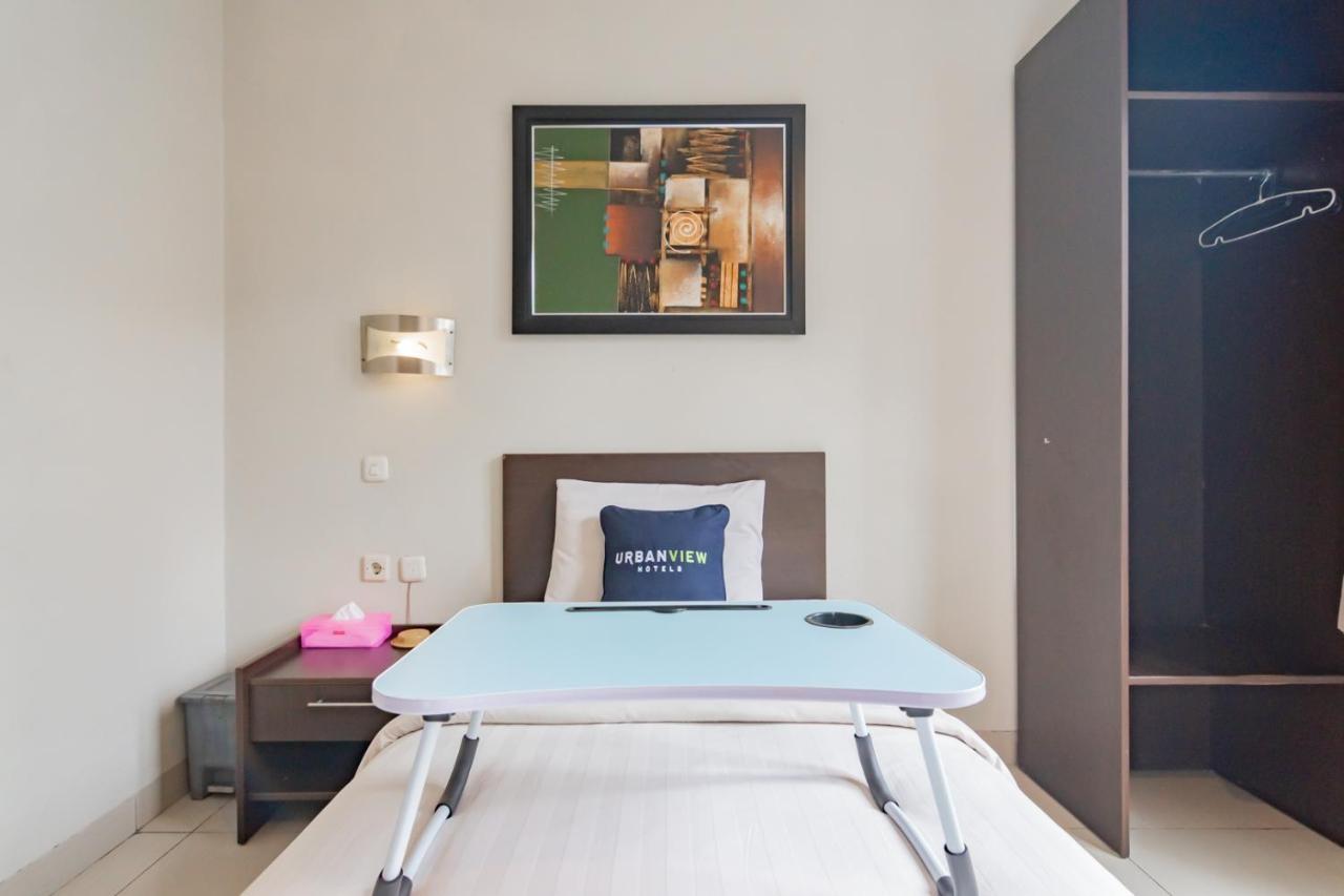 Urbanview Hotel Grand Malabar Bandung Exterior foto